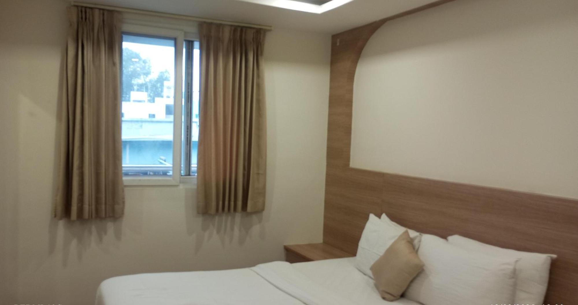 Hotel Ramtel Inn Maduraj Zewnętrze zdjęcie